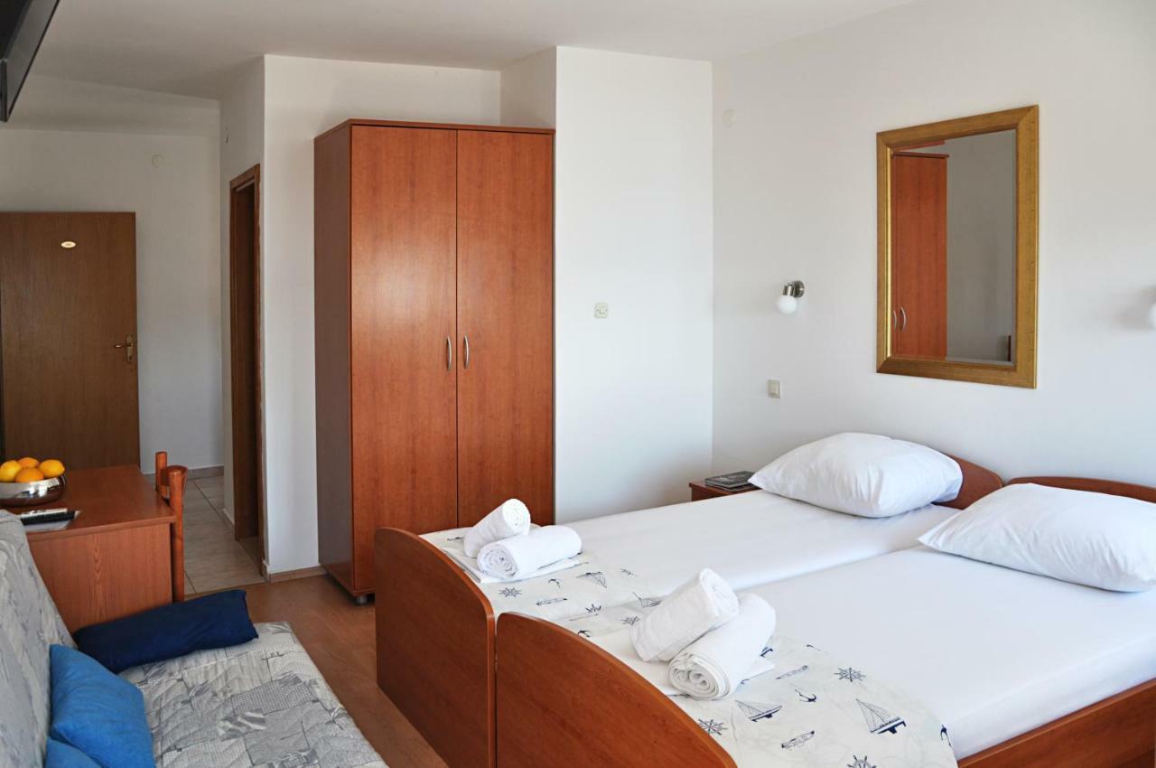 Sunrise Apartments And Studio Apartments 1 Lokva Rogoznica Exteriér fotografie